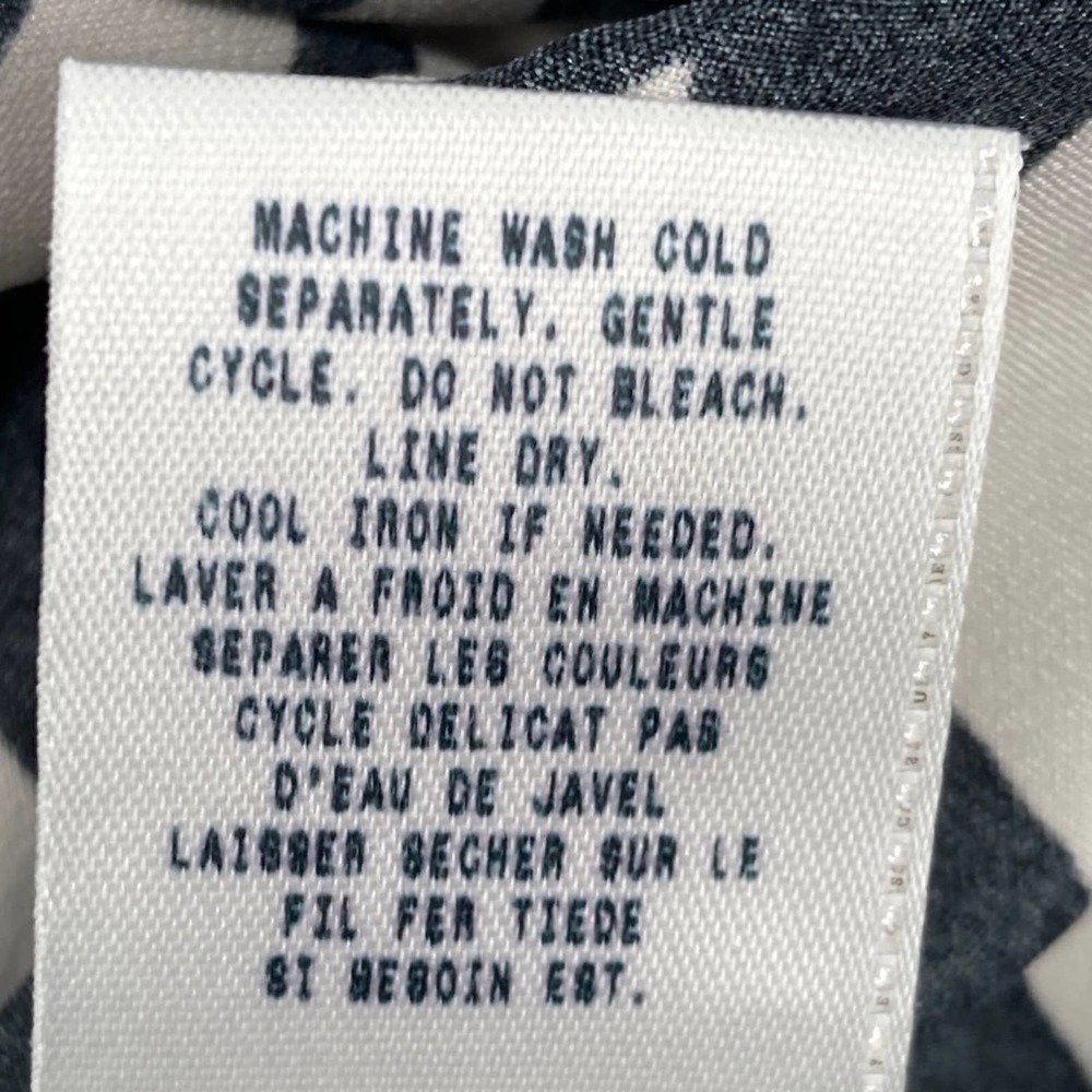 Guess Jeans Zebra Print Silky Short Sleeve Button Front Ruched Collared Blouse - Picture 8 of 14